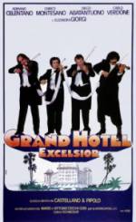 Watch Grand Hotel Excelsior Movie25